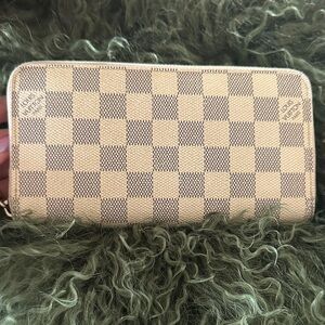 ❤️❤️❤️Last Chance❤️❤️❤️Louis Vuitton Damier Azure Wallet